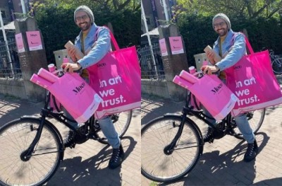 यूरोप में साइकिल पर शॉपिंग करते हुए नजर आए कार्तिक आर्यन
