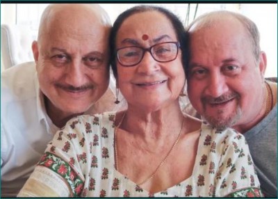 Anupam's mother returned home, shared video and wrote 