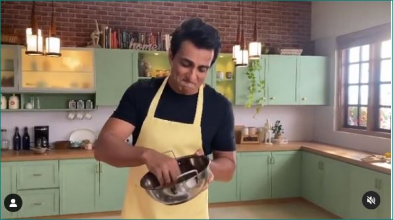 Sonu Sood washing dishes on his birthday, video goes viral