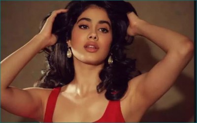 Janhvi Kapoor shared throwback pictures