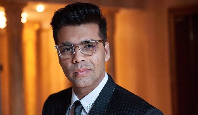 Karan Johar spotted begging outside the graveyard, this famous actor shared photo!