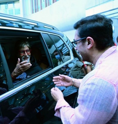 अमिताभ से अचनाक मिले आमिर, तस्वीर शेयर कर बिग बी ने लिखी ये बात