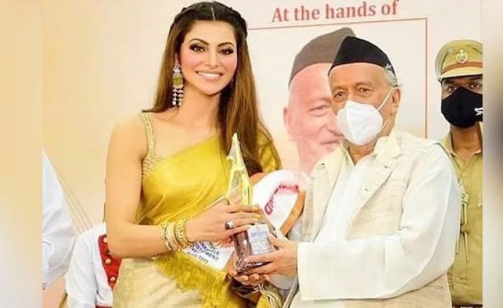 Urvashi Rautela becomes youngest woman to receive Stree Shakti National Award, see photos