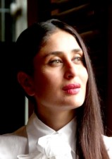 Kareena Kapoor gives special gift to fans on Mother's Day, shares picture of her younger son