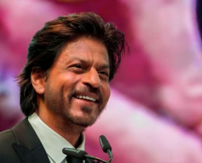 एक ही दिल कितनी बार जीतोगे SRK! शाहरुख़ खान के इस काम ने फैंस को किया खुश