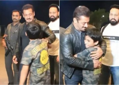 The little fan hugged Salman and Bhaijaan also gave a hug in return