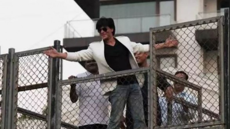 Shah Rukh Khan's house Mannat has TV worth lakhs, revealed himself