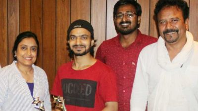 After successfully recording songs, now the shoot for 'Machaan' starts
