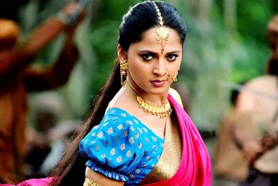 'बाहुबली' के बाद 'देवसेना' ने Reject की करण जौहर की फिल्म