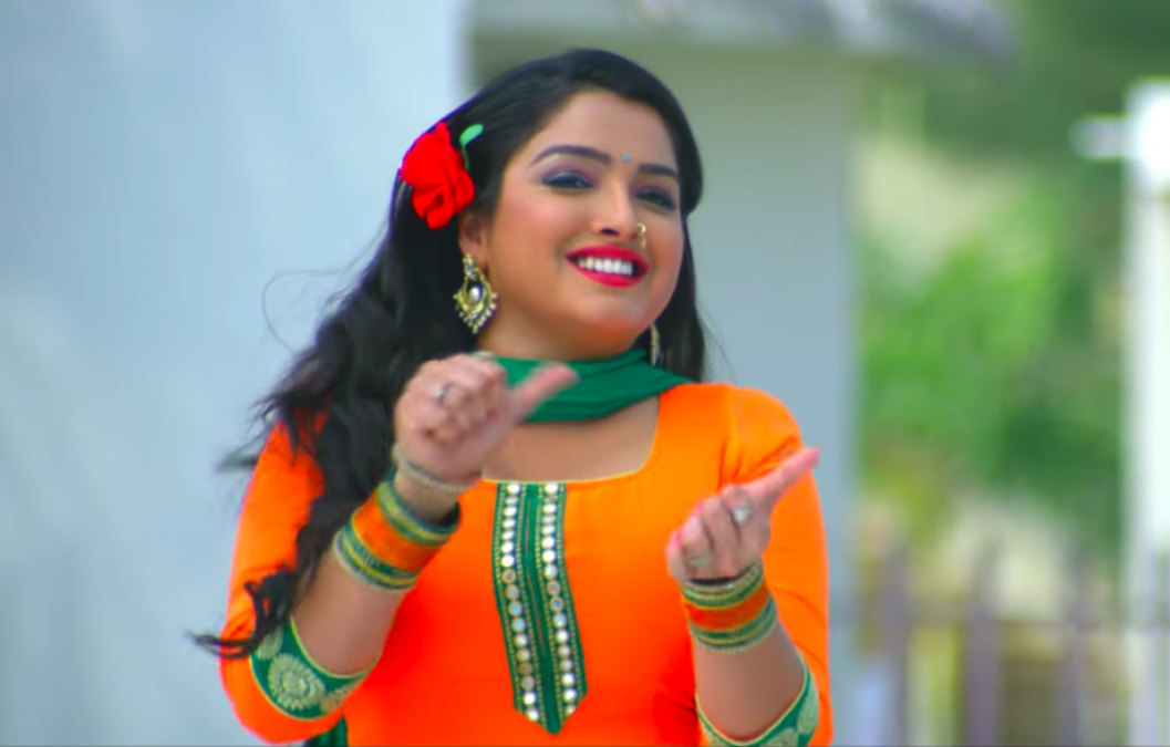 1057px x 675px - Bhojpuri actress Amrapali Dubey stirred havoc in bold green dress; see  here! | NewsTrack English 1