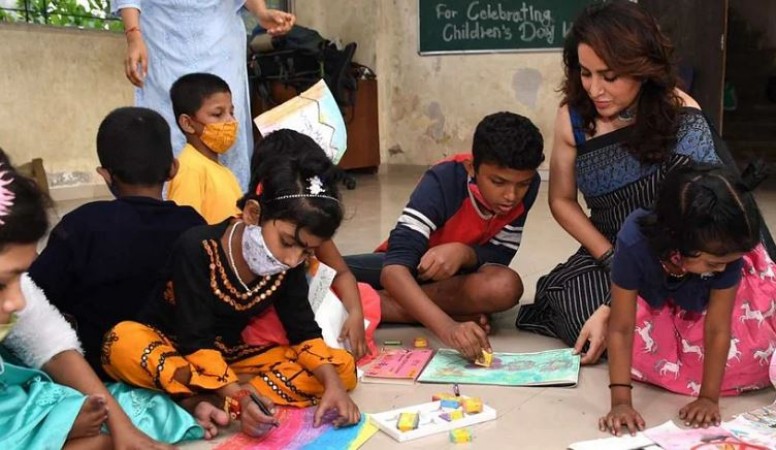 'बाल दिवस' पर बॉलीवुड की इस मशहूर अभिनेत्री ने कमजोर वर्ग के बच्चों के साथ बिताया समय