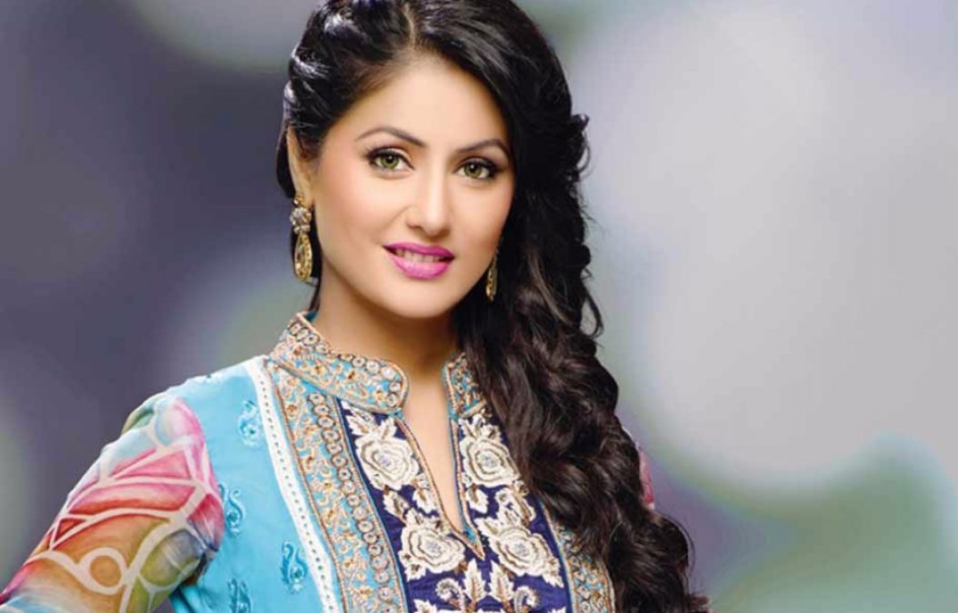 Popular Daughter-in-law of TV, 'Hina Khan' surprised fans by sharing such a  picture of a workout | NewsTrack English 1