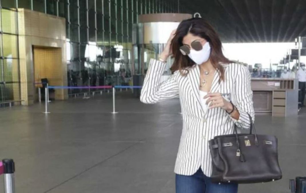 Shilpa Raj spotted at airport, kundra suddenly leaves wife