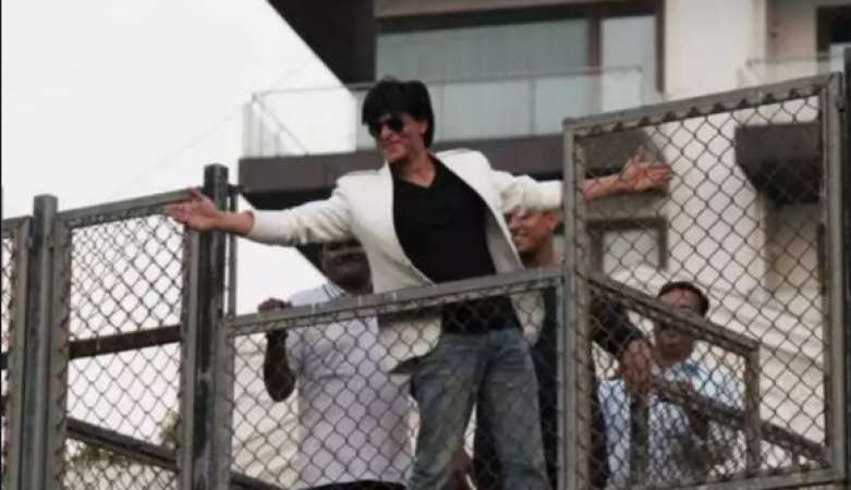 Shah Rukh Khan sends special gift to fan, find out why?