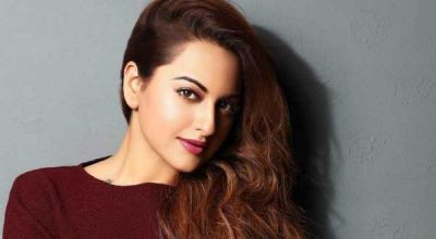 Sonakshi Sinha's sexy avatar surfaced, fans go crazy