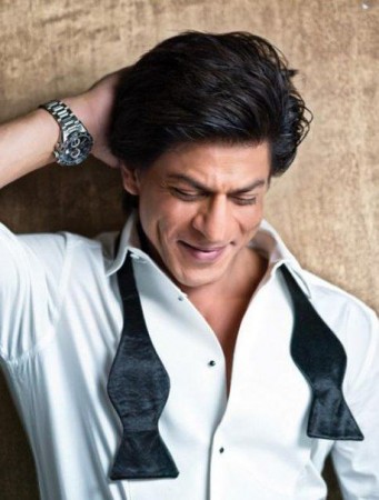 Fans tied pool of praise for Shah Rukh Khan, know what's the reason?