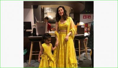 Sunny Leone appeared in the same dress with daughter, pictures go viral
