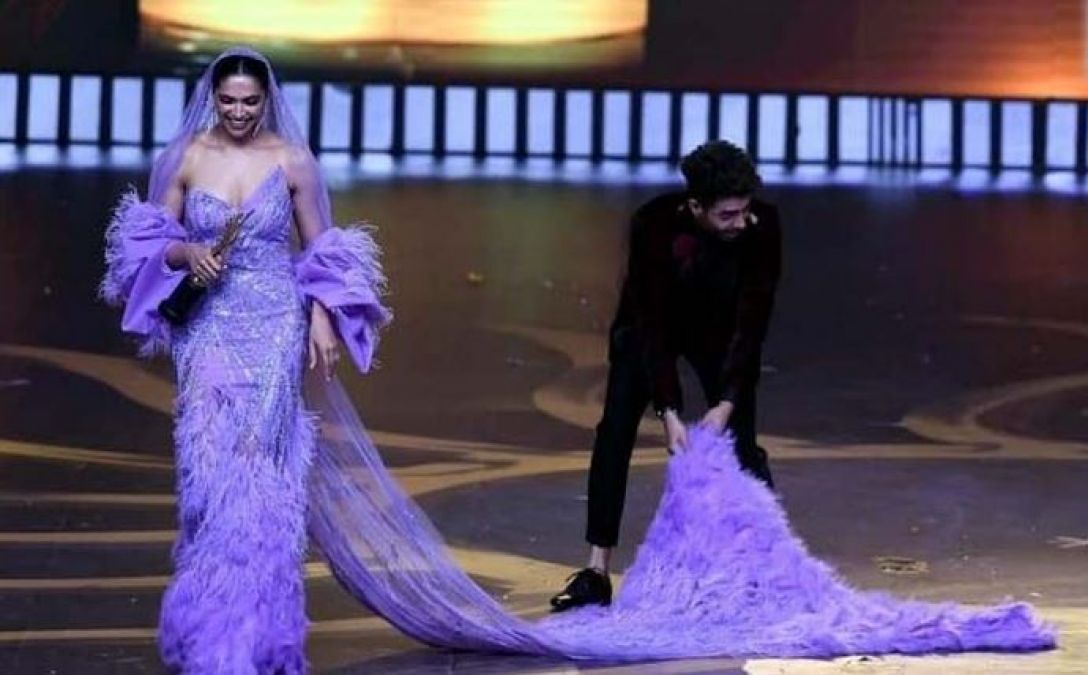 IIFA Awards 2019 : दीपिका की ड्रेस पकड़कर चलते रहे अपारशक्ति खुराना, एक्ट्रेस ने लगा दी लताड़