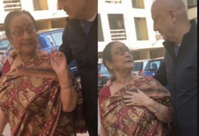 Video: Anupam Kher's mother searches for tea in the streets of NewYork