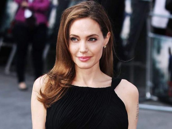 Actress Angelina Jolie mourns over death of Irrfan Khan