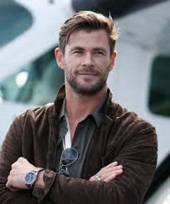 Video Hollywood Actor Chris Hemsworth Says Dialogue Of Shahrukh Khan S Film Newstrack English 1