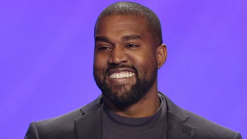 Kanye West's name revealed in battery case, know what's the matter