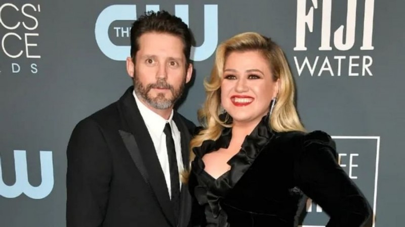 For what reason Kelly Clarkson reached an agreement on her relationship with ex-husband Brandon Blackstock