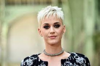 Katy Perry once again became the victim of Oops moment