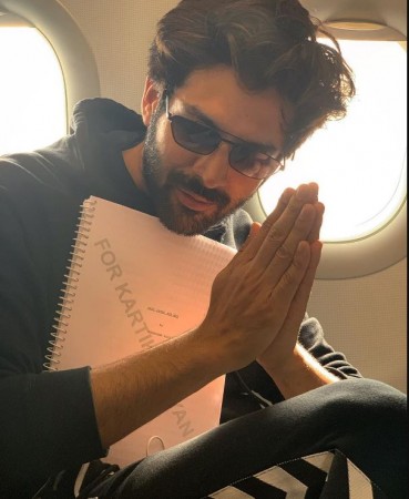 Kartik Aaryan’s fan gets his name and birth date tattooed over her heart