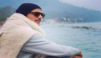 Actor Vijay Varma takes time out for himself from busy schedule