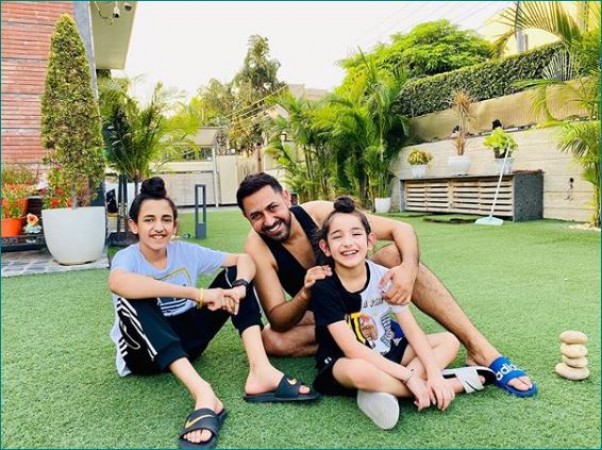 Gippy Grewal shares a cute picture with his son