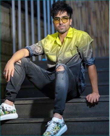 Hardy Sandhu shoots his new song in freezing cold