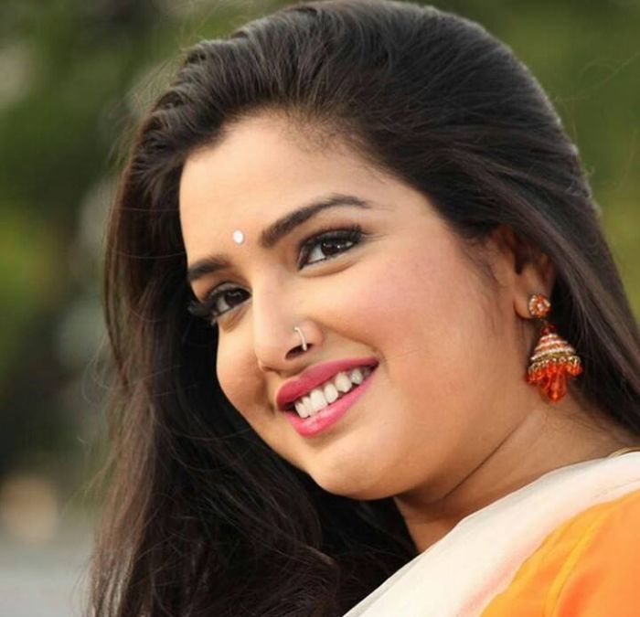 Amrapali Sex Porn - Bhojpuri actress Amrapali Dubey's sneeze spoiled herTiktok video, watch  here! | NewsTrack English 1