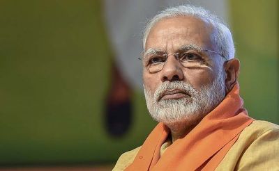 PM Modi started following this Bhojpuri actor on Twitter, You will be shocked to know