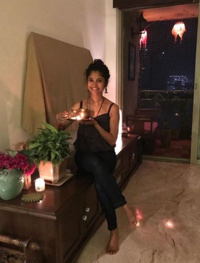 TV actress Ratan Rajput is living her life in small room