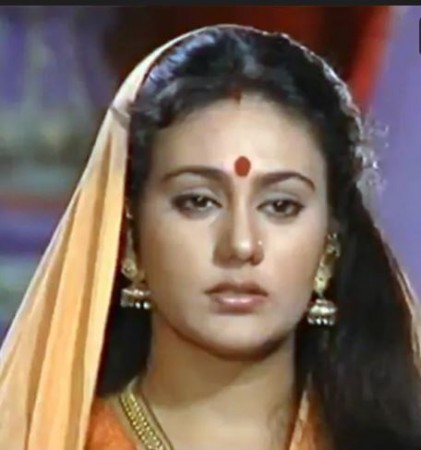 'रामायण' देखने के बाद टीवी की सीता ने किया ऐसा पोस्ट