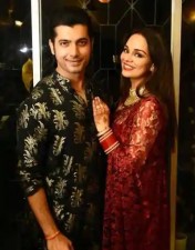 Sharad Malhotra gave a special gift to his wife on the first wedding anniversary