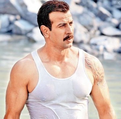 Why did Ronit Roy started working on small screen after hit Bollywood debut?