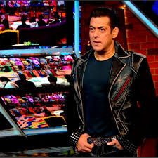 Bigg Boss 13: Salman gives advice to Rashmi, says- 'Don't bring past...'