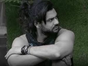 Bigg Boss 13: Vishal Aditya Singh claims, There is a GHOST in the Bigg Boss house