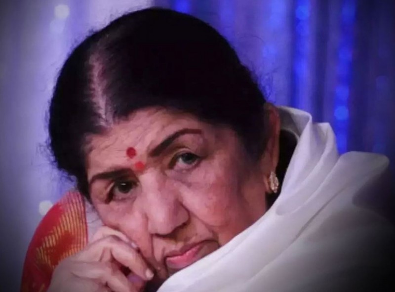 This is a unique tribute to Lata Mangeshkar in 'Naam Reh Jayega'