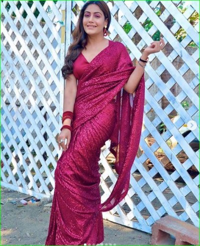 Anika looks flawless in red Saree, see pics here