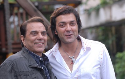 Bobby Deol reached set without underwear in his childhood, Dharmendra shared tremendous story