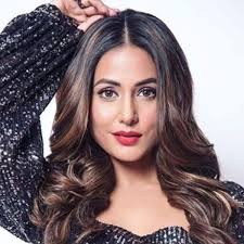 Hina Khan shared her sassy picture, captioned 