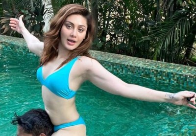 This 40-year-old actress set the pool on fire, appeared in this style with her husband