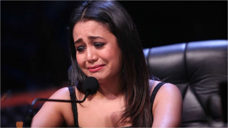 Neha Kakkar gets emotional with this performance of Indian Idol contestant