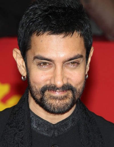 आमिर खान के बाद इस मशहूर अभिनेता ने छोड़ा सोशल मीडिया, फैंस को लगा बड़ा झटका