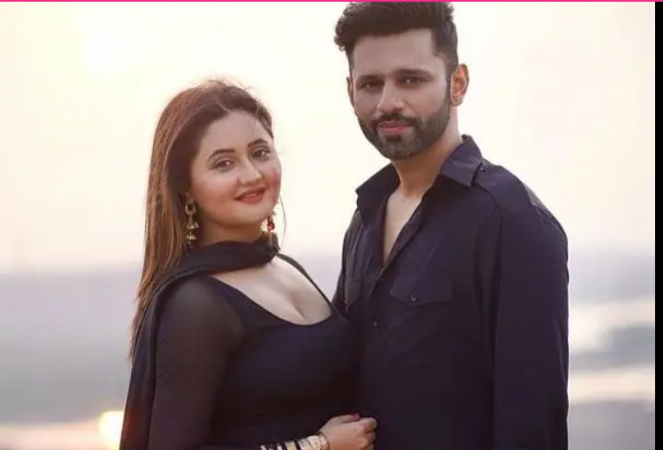 Romantic pictures of Rashmi and Rahul in black outfit going viral, see photos