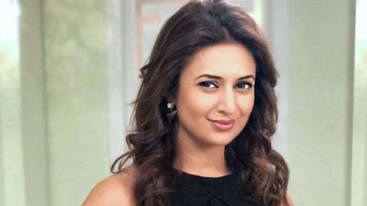 Divyanka Tripathi Desi-Modern Wardrobe Outfits And Looks | Glamorous  outfits, White short dress, Wardrobe outfits