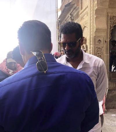 Dabangg 3 title song to be shot in Maheshwar, 500 back dancers will be part of the song
